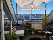 Lichtdurchflutete Wohnung,104qm Grundfläche,2 Garagen, 2...