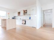 Lichtdurchflutete Wohnung mit Eigengarten in Egelsee...