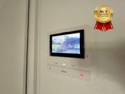 Lichtdurchflutete Wohnung mit moderner Einbauküche