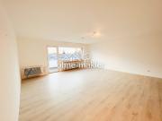 Lichtdurchflutete Wohnung | Tiefgarage | Einbauküche |...