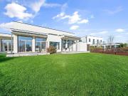 Lichtdurchfluteter, exklusiver Bungalow mit 5 Zimmern, 2...