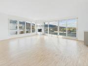 Lichtdurchfluteter, grosszügiger Wohntraum mit Aussicht