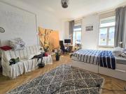 * * LICHTDURCHFLUTETER STIL ALTBAU ZUM MODERNISIEREN IN...