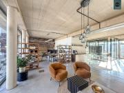 Lichtdurchflutetes Design Loft mit 2 Terrassen in der...