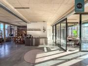 Lichtdurchflutetes Design Loft mit 2 Terrassen in der...