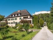 Lichtdurchströmte 4 Zimmer Wohnung mit Garten und...