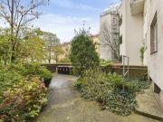 Liebe 2 Zimmerwohnung mit separater Küche