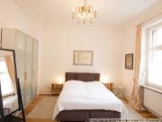 Liebevoll möblierte Wohnung mit 2 Balkonen für 2 12...