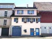 LIEBEVOLL RENOVIERTES BIJOU IM HISTORISCHEN STÄDTLI