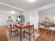 Liebevoll sanierte Wohneinheit mit Doppelhausnote – in...