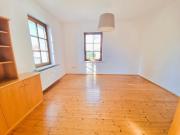 Liebevolle 2 Zimmer Terrassen Wohnung mit Garten!