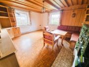 Liebevolle 3 Zi. Wohnung mit 330 m² Garten!