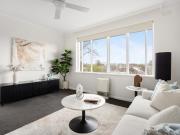 Lifestyle And Views Near Milton Gray Reserve