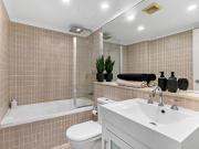 Lifestyle apartment with huge north facing rooftop terrace