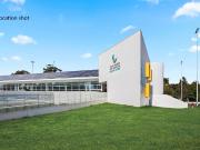 Lifestyle apartment with leafy golf course outlook