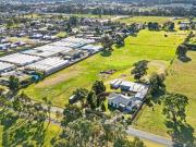 LIFESTYLE, BUSINESS & OPPORTUNITY ON 5 ACRES â JUST...