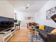 Lifestyle in einer exklusiven Wohnung mit neu...