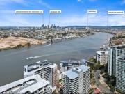 Lifestyle & Luxury in a Prime Riverside Location