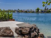 Lifestyle river Town house