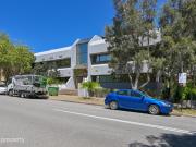 Light and Bright Open Plan Office
