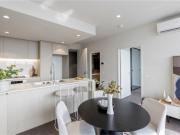 Light & Bright Alphington Apartment