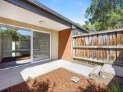 Light,Bright and Conveniently Located