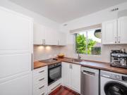 Light, Bright and Refreshed Ground Floor Unit