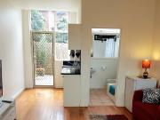 Light, bright Apartment with sunny North East private...