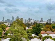 Light, Bright & Fully Furnished Apartment in the Heart...