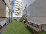 Light filled apartment in the heart of South Yarra