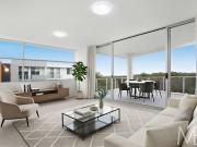 LIGHT FILLED APARTMENT WITH SKYLINE VIEWS