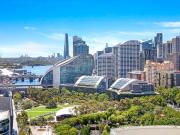 Light Filled Corner Apartment with Darling Harbour Outlook