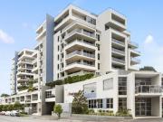 Light filled executive penthouse boasting 320sqm on title