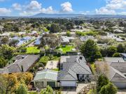 OPEN CANCELLED Light Filled Family Showpiece on 1/4 Acre...