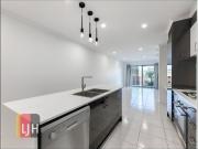 Light Filled Kedron Apartment With Lift, Study Nook And...