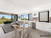 LIGHT FILLED LIFESTYLE LIVING!