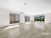 Light Filled Living, Modern Comfort & Parks at Your...