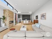 Light Filled Luxury in a Premier Lifestyle Pocket