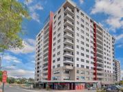 Light Filled Modern Living in a Prime Hornsby Location