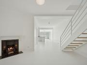 Light Filled Peninsula Residence