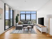 Light filled Residence with Panoramic Views