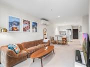 Light Filled Southbank Living with Resort Amenities