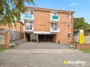 Light filled Studio | Available Now!