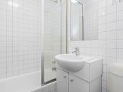 Light Filled Studio Living in Prime St Kilda East