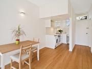 Light Filled Studio with Balcony