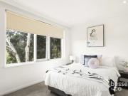 Light Filled Top Floor Apartment with Northern Aspect