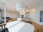 Light flooded, modern Apartment near Viktoria Park,...
