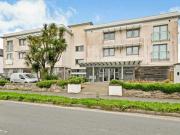 Light House Pentire Avenue, Newquay, 2 Bedroom Apartment