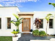 Light, space & sea breeze