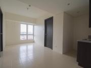 Limited 2 BR RFO Units Near Robinsons Magnolia & Araneta...